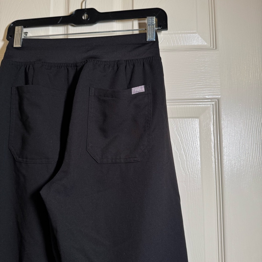 Figs Black Scrub with White Drawstring - Picture 4 of 7